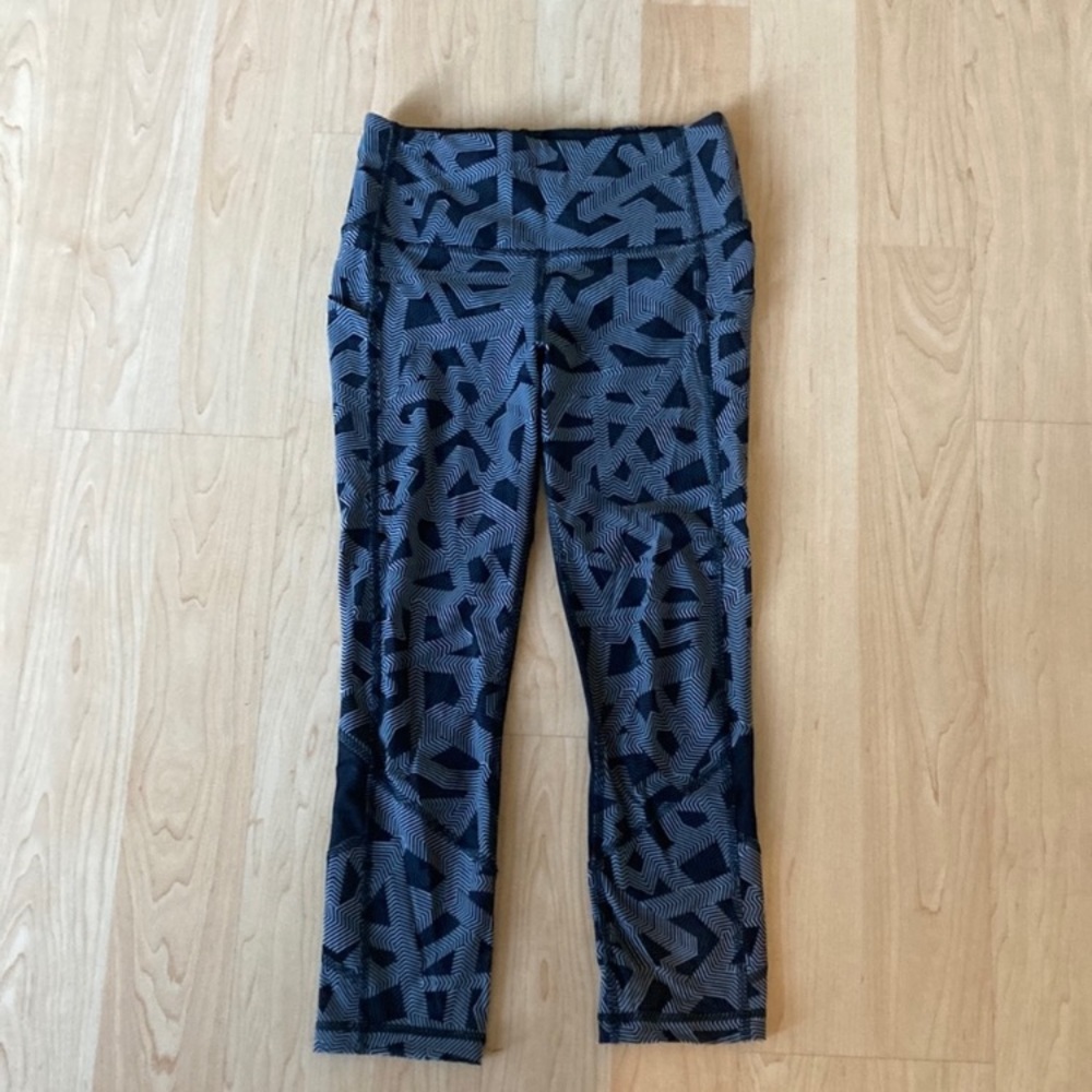 Pace Rival High-Rise Crop Size 4